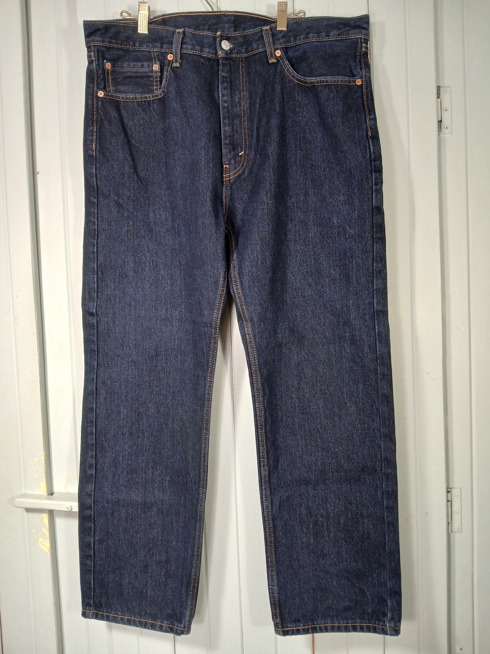 Classic Straight-Leg Levis 505